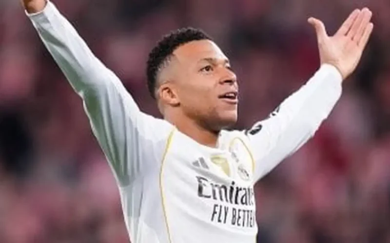 50 هدفًا.. مبابي ثاني أسرع في الليغا بالقرن 21 أمام ليفانتي